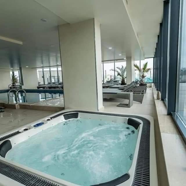 Năvodari Alezzi Resort Luxury Apartament Prima Linie La Mare المظهر الخارجي الصورة